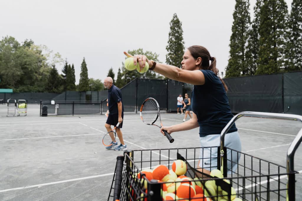 Programme et exercices de tennis du Midtown Athletic Club